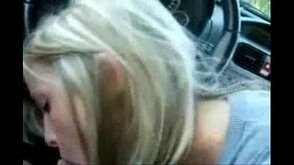 Xvvideos Irmã chupando o pau do irmão dentro do carro contra sua vontade