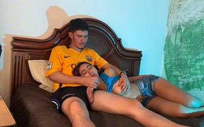 Deixei minha irmã fazer um boquete lento gostoso